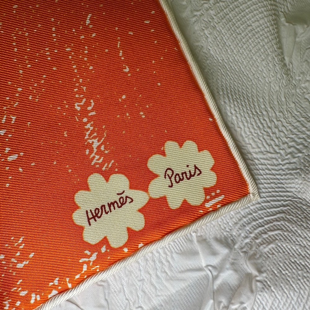 Hermes Amis pour la Vie scarf 45 - Picture 2 of 6